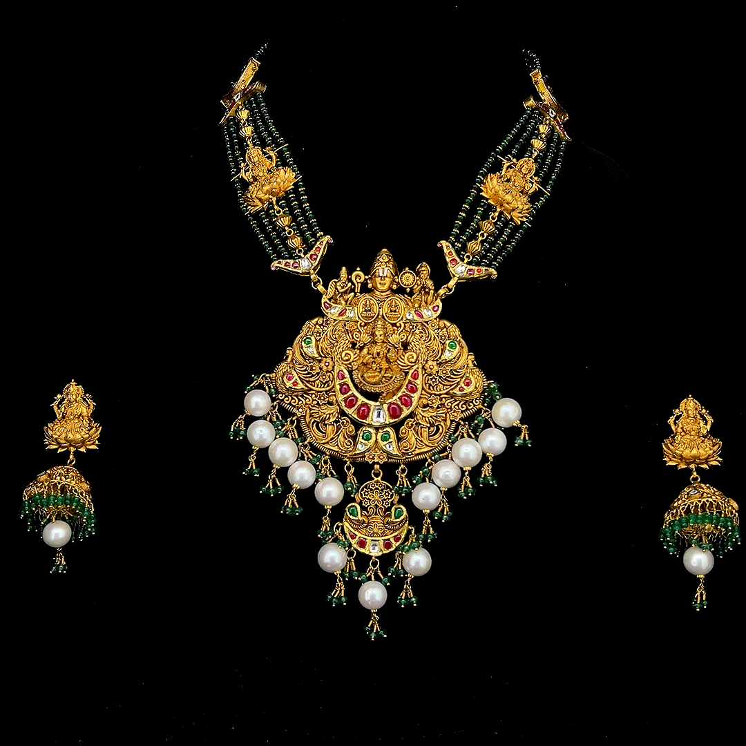 gold long set with laxmi ji from janyanto image
